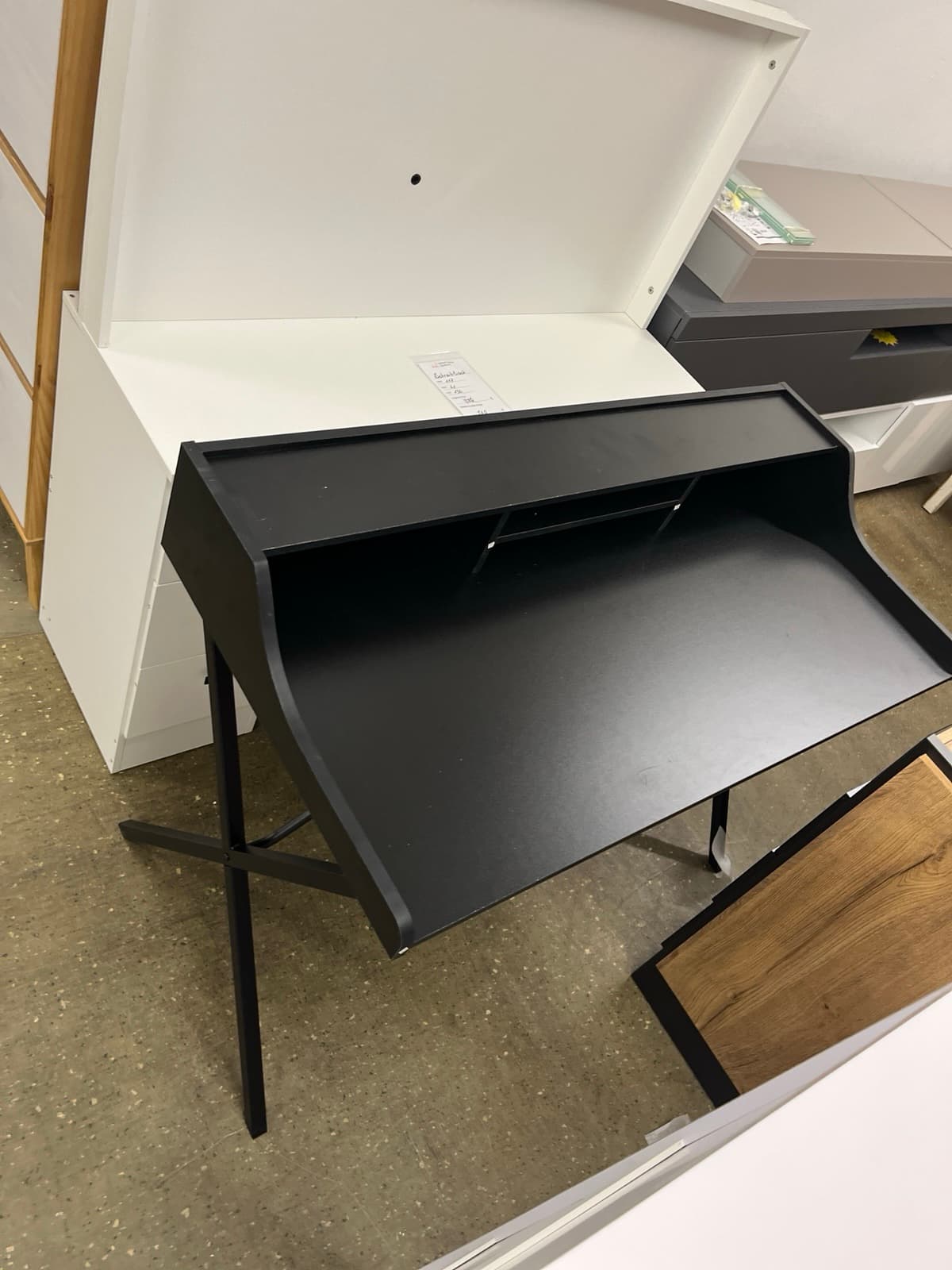 Flash Furniture Computer Desk Shelf, Steel, Black Laminate Top/Black Frame, 121.92 x 67.31 x 10.16 cm.