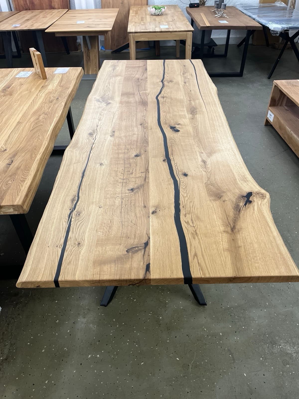 Esstisch Tisch +Massivholz Eiche VOLL 4cm +Baumkante +Epoxidharz 260x100 cm – Bild 9