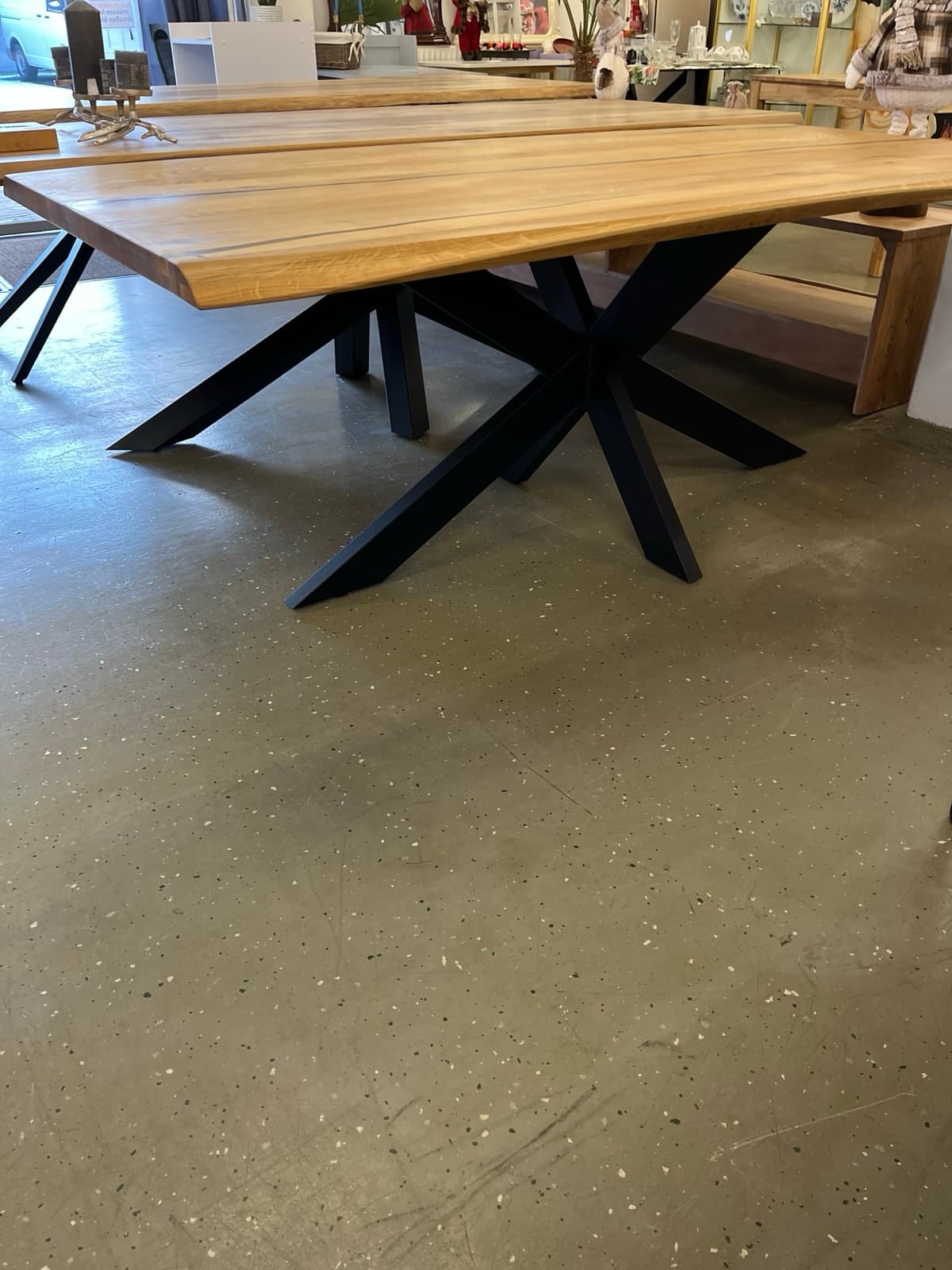 Esstisch Tisch + Massivholz Eiche 200x100x75 Epoxidharz mit Stern / Doppel X und U Gestell – Bild 4