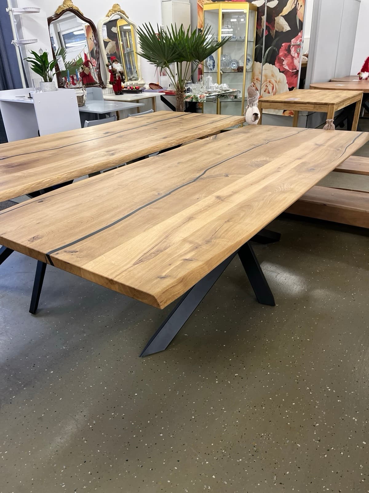 Esstisch Tisch + Massivholz Eiche 240x100x75 cm Epoxidharz mit Stern / Doppel X und U Gestell – Bild 11